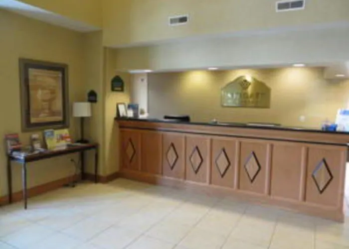 Western Champaign/urbana Hotel