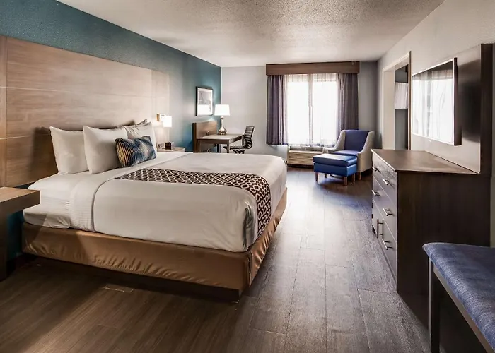 Western Champaign/urbana Hotel