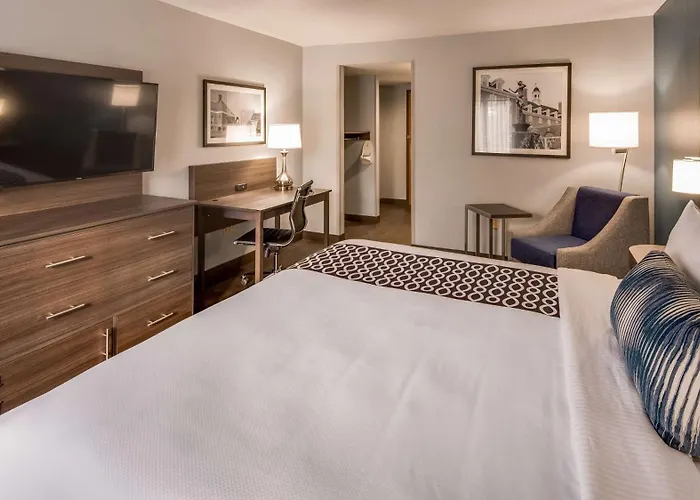 Western Champaign/urbana Hotel 3*