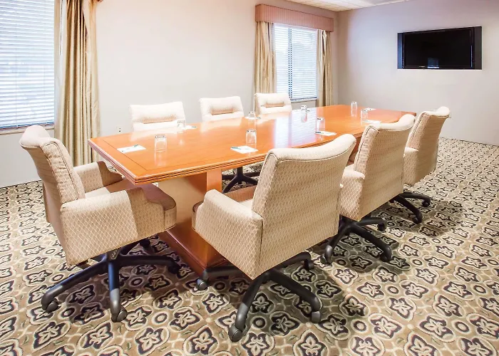 Hotel Western Champaign/urbana 3*