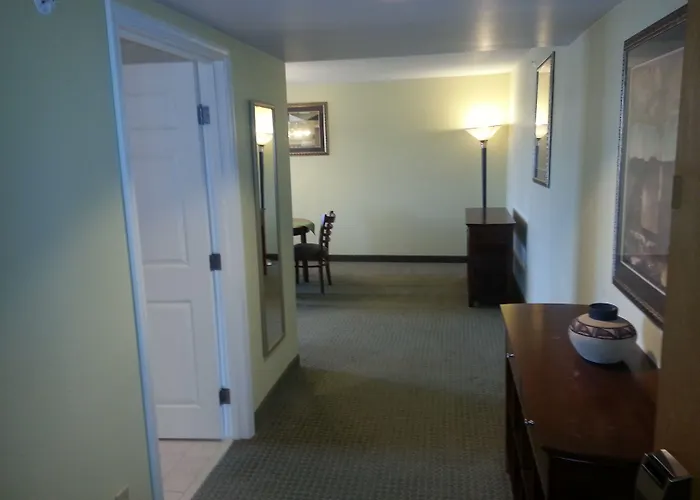 Hotel Western Champaign/urbana 3*