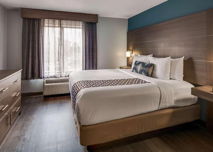 Hotel Western Champaign/urbana 3*